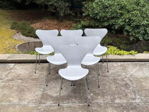 Original Fritz Hansen Series 7 – set of 5 chairs (2008) – color 140 Silver