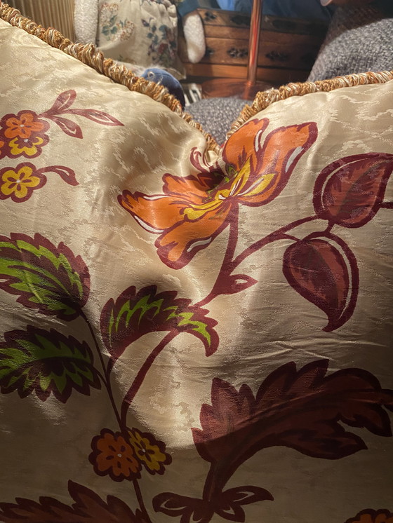 Image 1 of Vintage Seide Daunen Kissen Rarität 