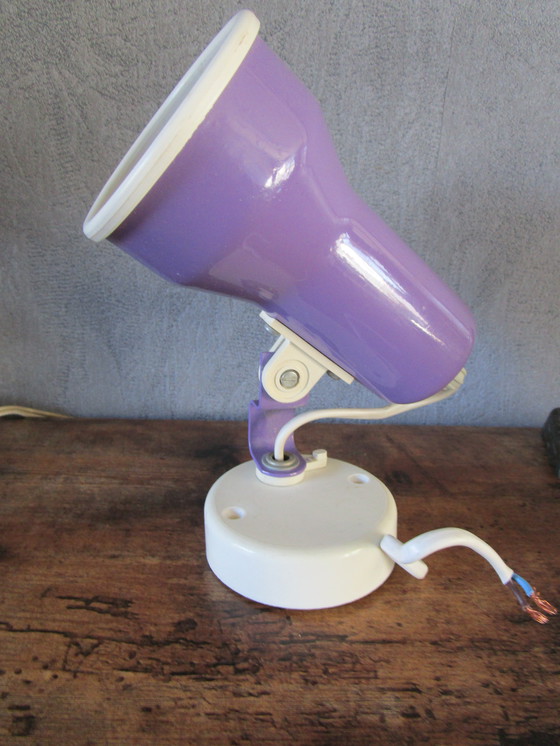 Image 1 of Magnifique spot mural vintage 70s violet clair