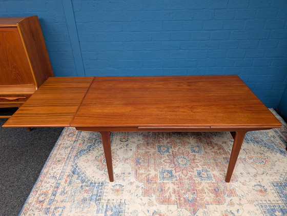 Image 1 of Vintage Extendable Dining Table, Vejle Stolefabrik, Danish Design From The Sixties