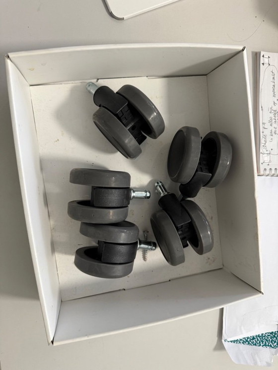 Image 1 of Sedia da ufficio Herman Miller Aeron con base cromata