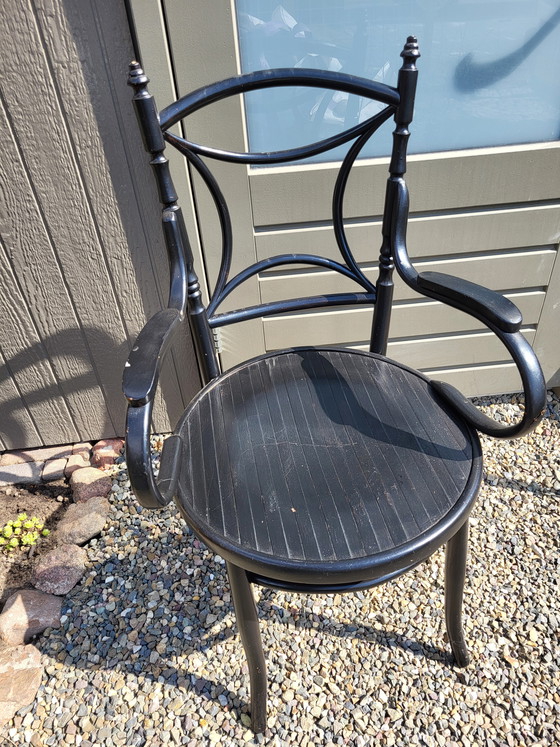 Image 1 of Thonet Mundus armstoel J & J Kohn