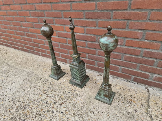 Image 1 of 3 ornements de style Empire aspect bronze