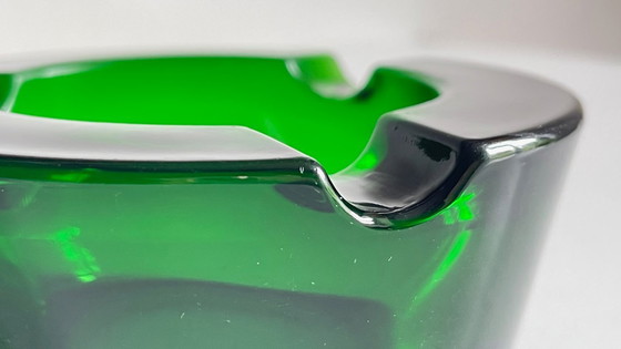Image 1 of Vintage Aschenbecher aus grünem Glas