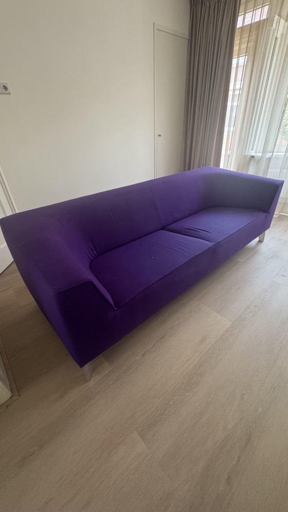 Panchina viola Pode, danneggiata, necessita di pulizia – Divani 3 posti, Textile (photo 3 of 5)