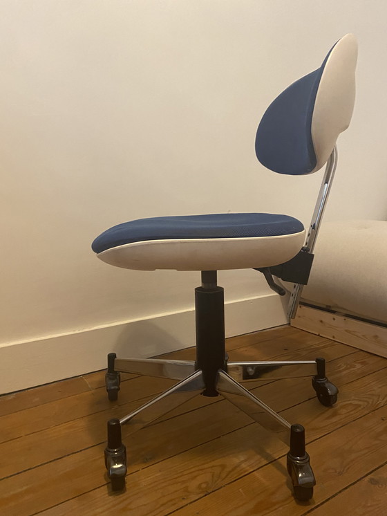 Image 1 of Fauteuil pivotant Stoll Giroflex bleu, blanc, chrome