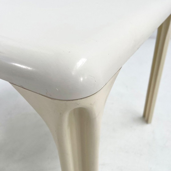 Image 1 of Witte Stadio eettafel van Vico Magistretti voor Artemide, jaren 70.
