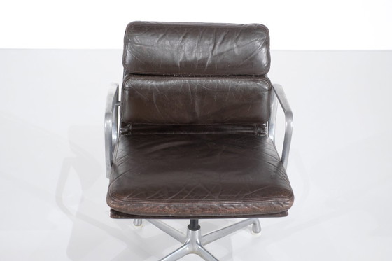 Image 1 of Softpad EA208 van Charles en Ray Eames voor Le mobilier International - jaren 60
