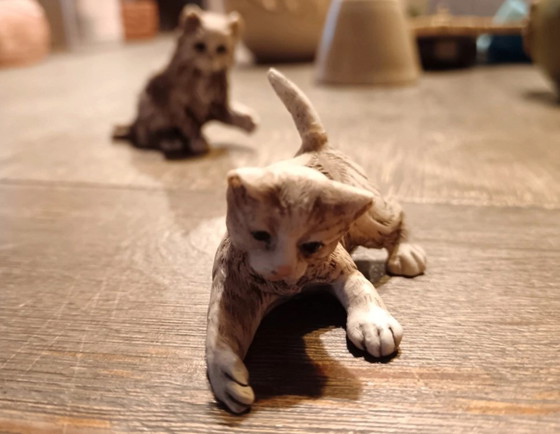 Image 1 of Deux figurines de chatons, marque Nigri, des années 70