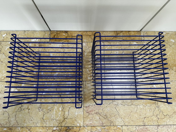 Image 1 of Twee Panton Wire Single Plank van Verner Panton voor Montana