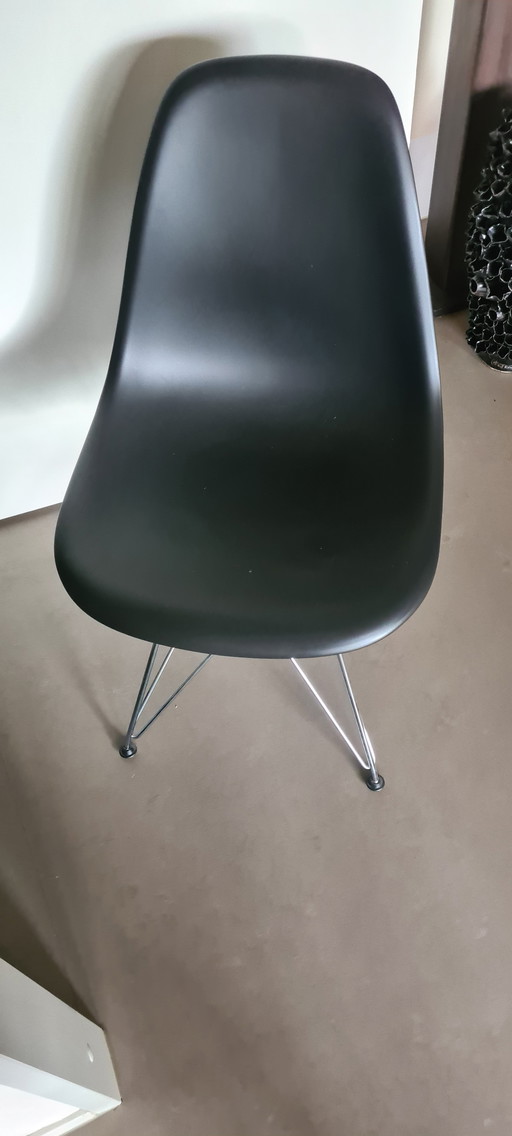 4x DSR original vitra chairs