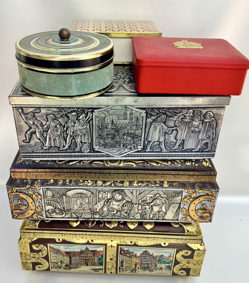 Set of 6 nostalgic gingerbread tins – Lebkuchen Schmidt & Wicklein, Nuremberg, ca. 1950–1970