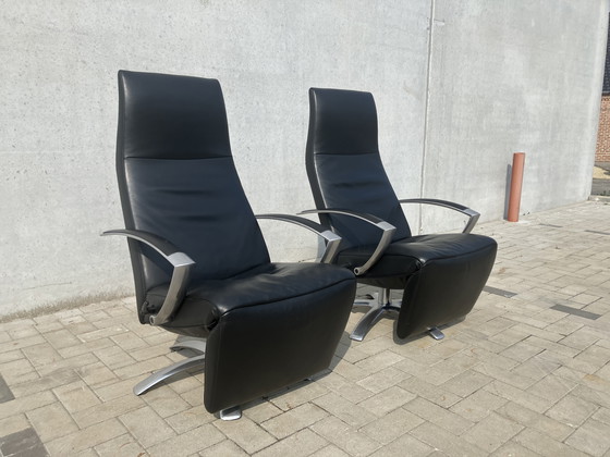 Image 1 of 2x black Jori Brainbuilder recliner Top condition!!! Medi Mono-move incl 1x elliptical pillow