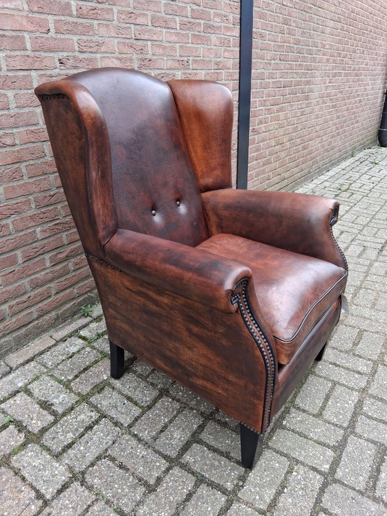 Image 1 of Sillón orejero de auténtica piel de oveja