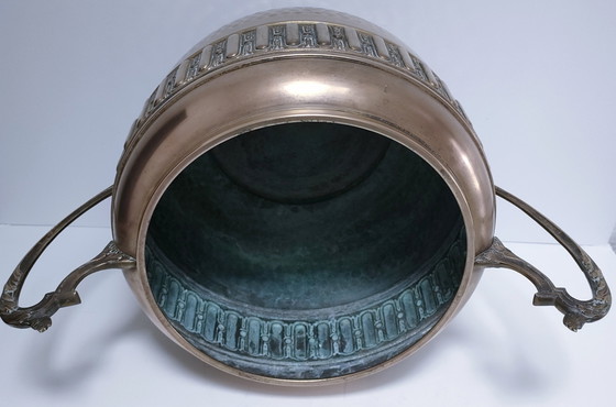 Image 1 of Gran jardinera Art Déco de latón