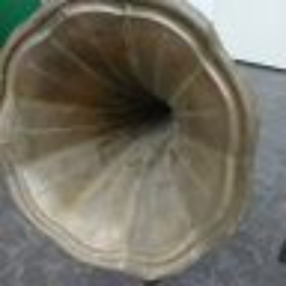 Image 1 of Grammophon - Nostalgie - Funktionsfähig  - veredeltes Holzgehäuse