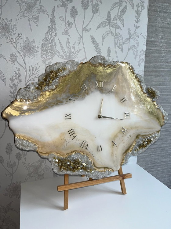 Image 1 of Horloge murale exclusive en résine époxy