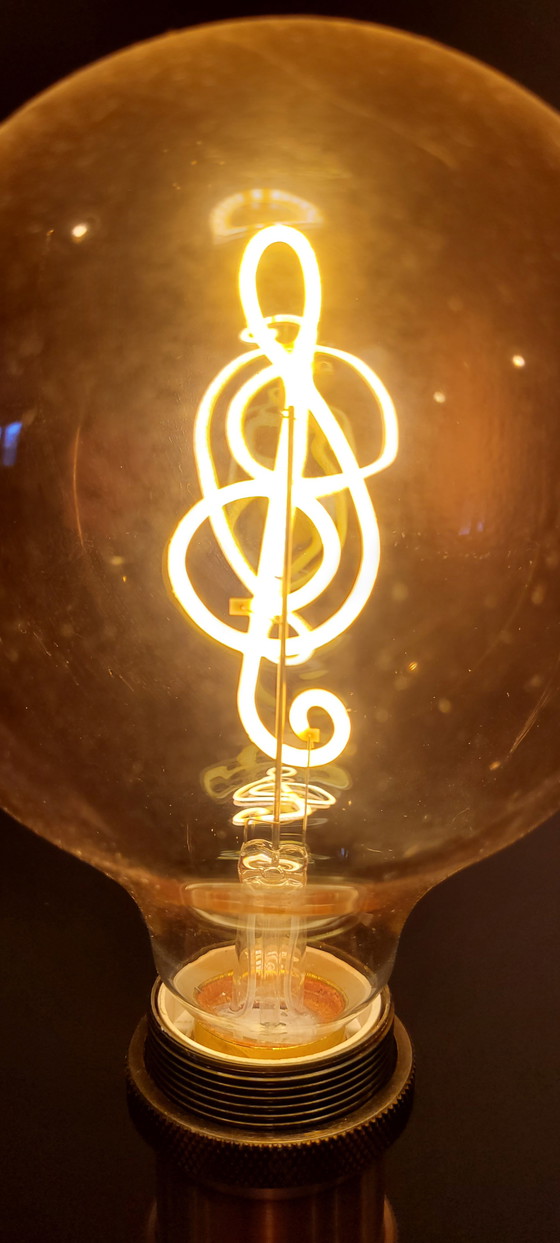 Image 1 of Lamp van trombone