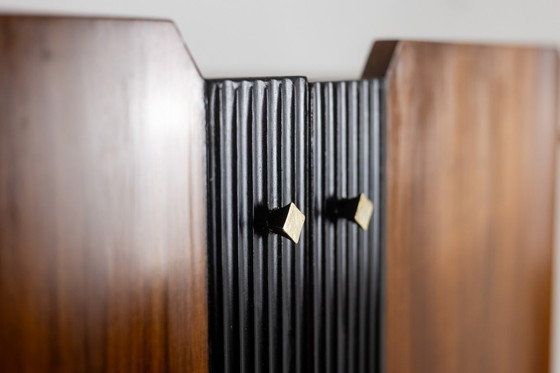 Image 1 of Coppia di armadi italiani impiallacciati in teak. Circa 1960.