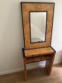 Ensemble miroir et table d'appoint vintage en loupe de bois