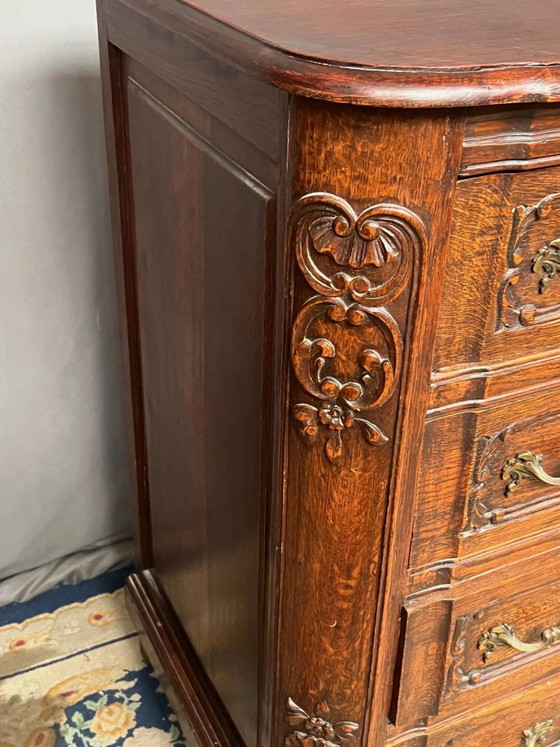 Luxueuze, gebeeldhouwde commode in neorenaissancestijl. – Ladekasten, Wood (photo 4 of 7)