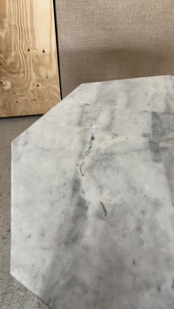 Image 1 of Tavolo da pranzo ottagonale in marmo