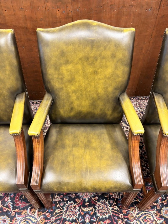 Set Klassische Englische Chesterfield President Stühle – Esszimmerstühle, Leather, Wood (photo 7 of 12)