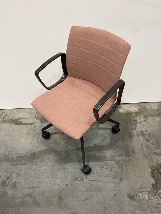 Image 1 of Chaise Ahrend Well - roze