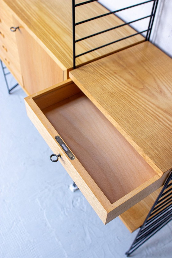Image 1 of Mensola originale String Shelf Nisse Vintage Ash, credenza/altare