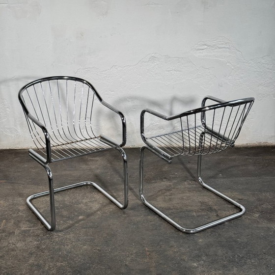 Image 1 of Set aus 4 Freischwinger-Esszimmerstühlen im Stil von Gastone Rinaldi