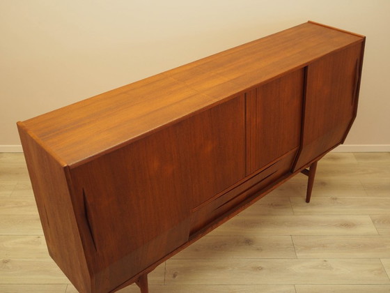 Image 1 of Teakhouten highboard, Deens ontwerp, jaren 60, gemaakt in Denemarken.