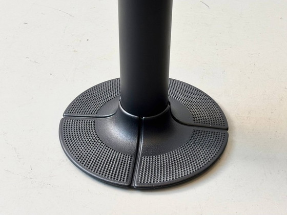 Image 1 of Mesa redonda de Gerd Lange para Thonet, década de 1980.