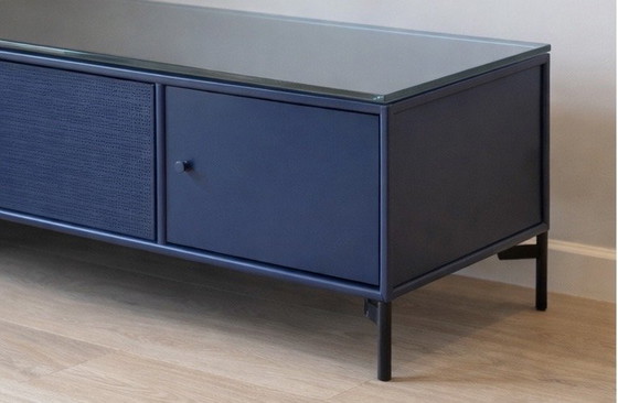 Image 1 of Mueble de TV Montana OCTAVE V – Azul enebro – tapa de cristal