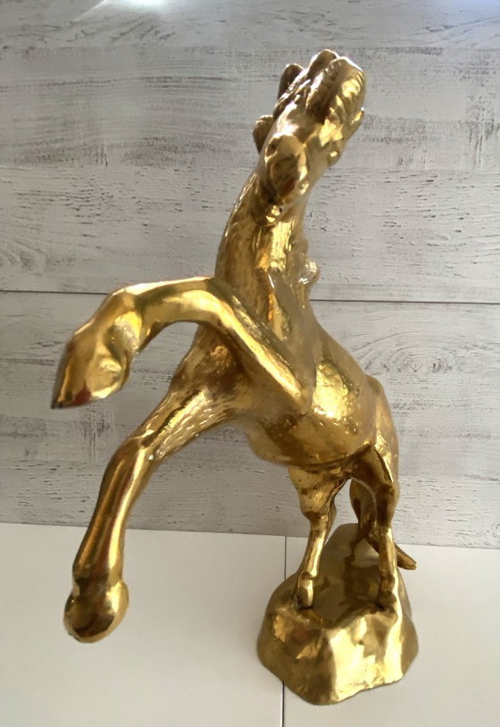 Image 1 of Beeldhouwwerk Vintage steigerend paard in massief brons 1960 - 1970
