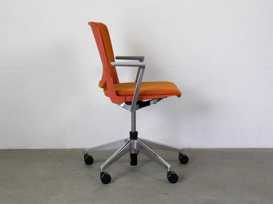 Image 1 of Haworth Very office chair designed by Nicolai Czumaj-Bront and Michael Welsh.