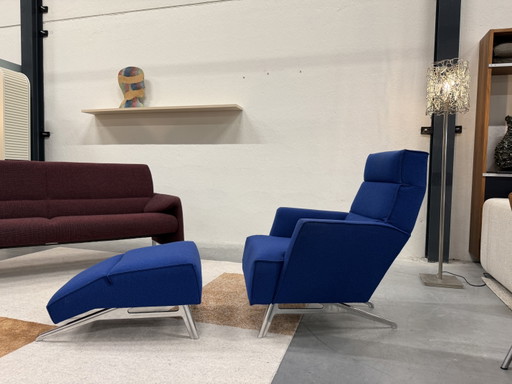 Design on Stock Solo fauteuil met Hocker blauw stof