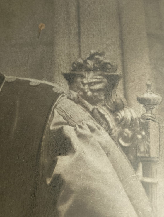 Image 1 of Portretfoto van Ferdinand Larnaude uit de studio's van Paul le Garçon, Parijs, 1919