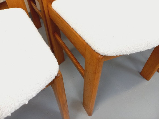 Image 1 of Set of 6 vintage chairs in elm wood and bouclé fabric from the 70s and 80s