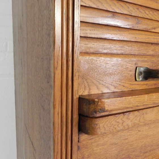 Image 1 of Cassonetto per tapparella alto 229 cm con due ante una sopra l'altra, anni '30