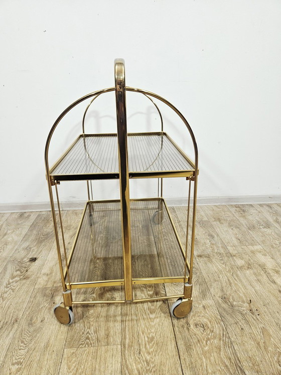 Desserte pliante Mid-Century Modern en laiton et verre acrylique nervuré, années 1960 – Brass (photo 4 of 17)