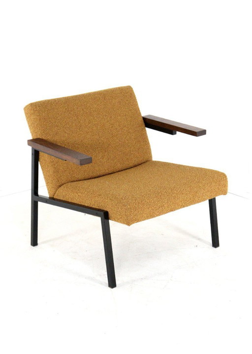Martin Visser Spectrum SZ66 fauteuil vintage nieuw gestoffeerd
