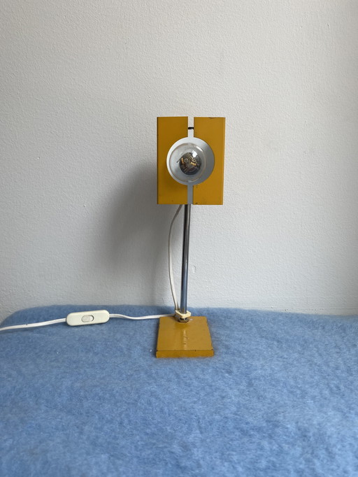 Lampe de bureau vintage / space age jaune ocre