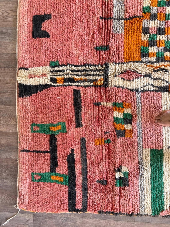 Tapis berbère en pure laine, fait main, 250x150 cm, fabriqué au Maroc. – Wool (photo 5 of 11)