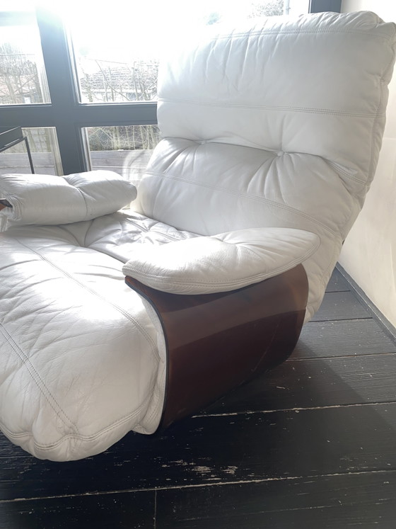 Marsala with ottoman Ligne Roset – Armchairs, Leather, Plexiglass, Vintage (photo 2 of 5)