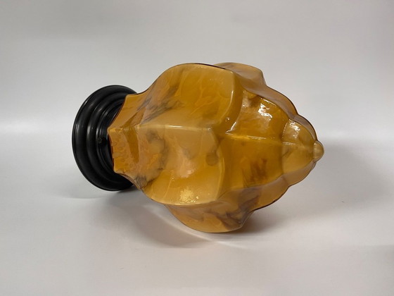 Image 1 of Art deco marmorierte Deckenlampe feine Form 1930s