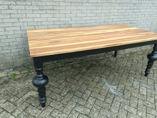 Impresionante mesa de comedor de madera maciza – eettafels, Wood