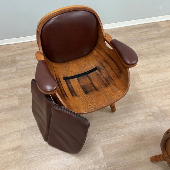 Sala de estar rústica con sillones y sofá de barril de madera, Italia, década de 1970. – Taburetes de bar (photo 19 of 19)