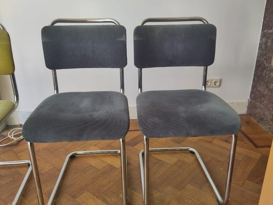 Image 1 of Set van 6 Dutch Originals Gispen Buisframe Eetkamerstoelen (zwart, groen, grijs/blauw)