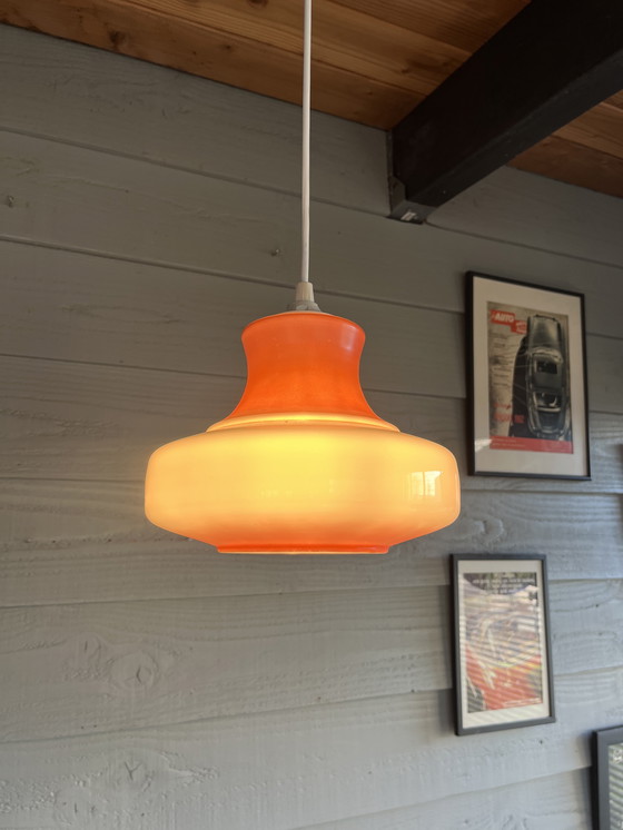 Image 1 of Lampada a sospensione vintage in vetro opalino