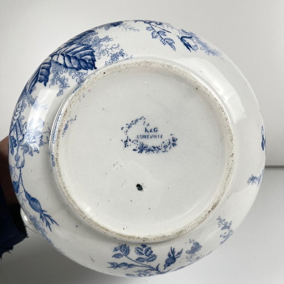 Image 1 of Brocca paffuta, antica brocca da bucato KG Lunéville, blu con motivo floreale, fine XIX - inizio XX secolo